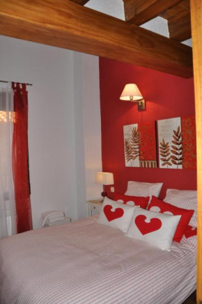 Hotels in Horcajo De La Sierra